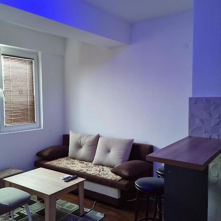 Lester Apartments Скопье Экстерьер фото