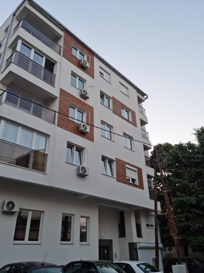 Lester Apartments Скопье Экстерьер фото