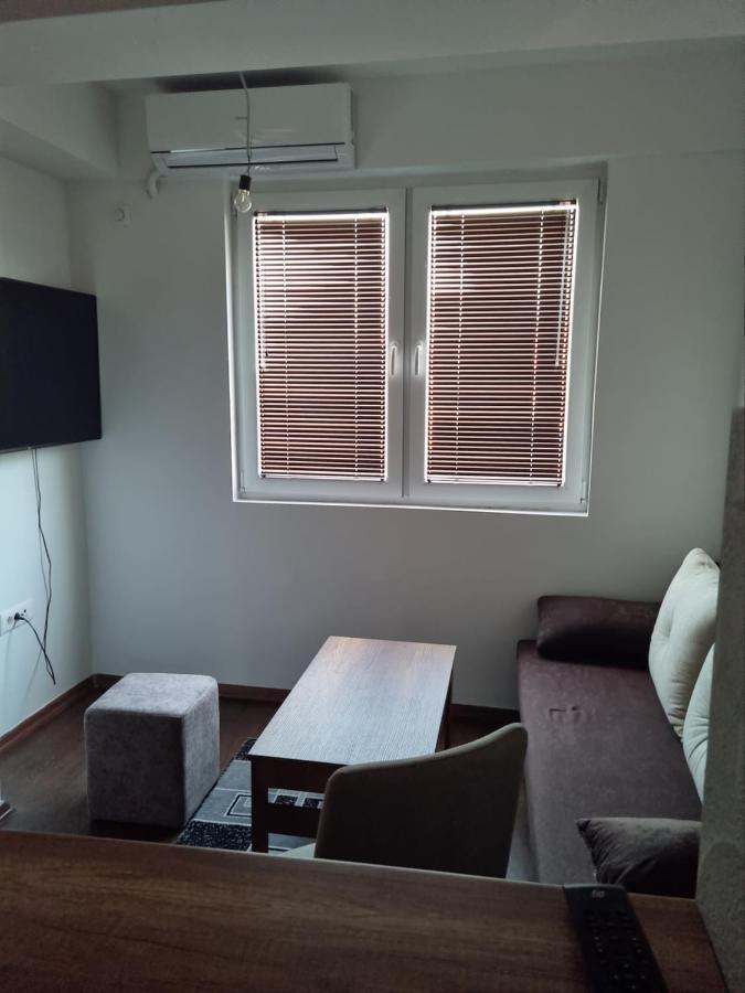 Lester Apartments Скопье Экстерьер фото
