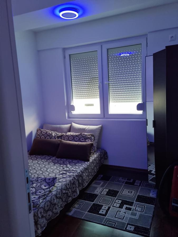 Lester Apartments Скопье Экстерьер фото